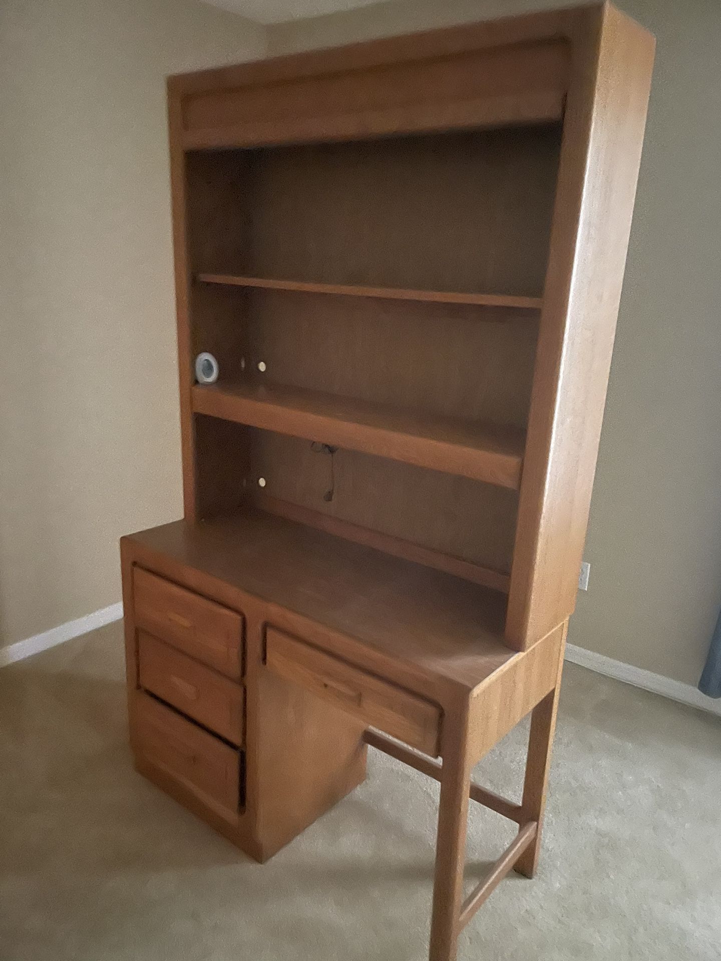 Desk With Detachable Hutch for Sale in Orlando, FL OfferUp