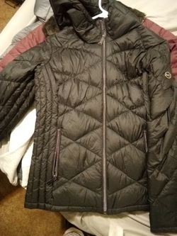 New Women's Michael Kors Down Jackets