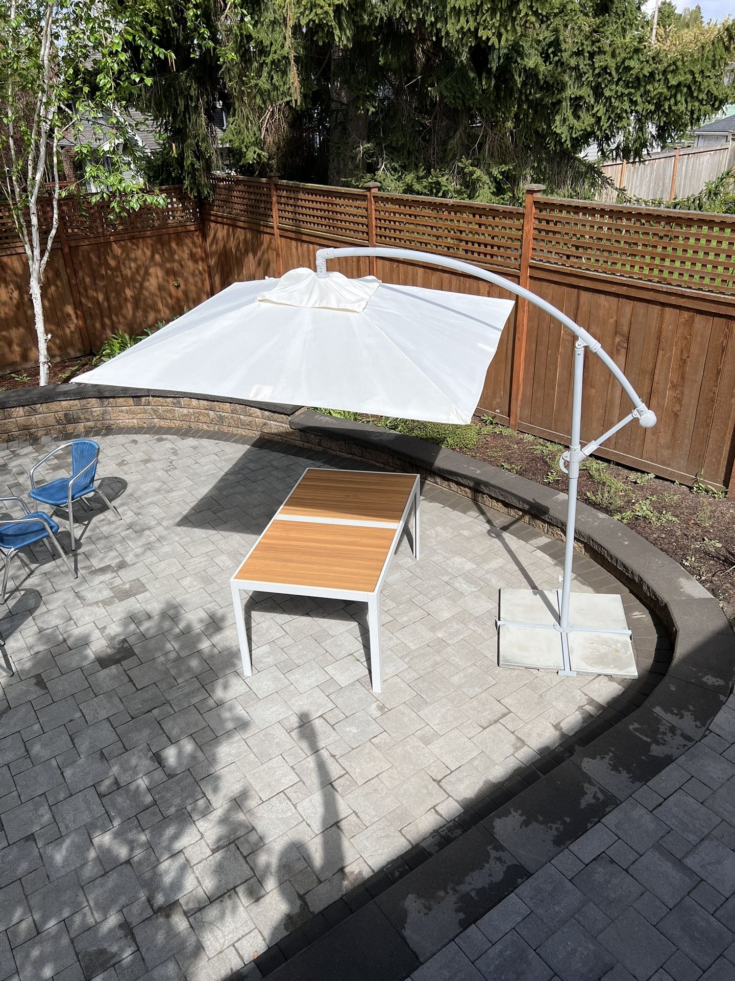 CB2 Eclipse Patio Umbrella With Base