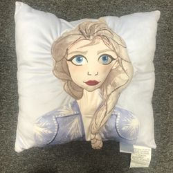 Pre-owend Disney Frozen 2 Elsa 3D Pillow