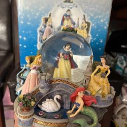 $100 Disney Princess Snow Globe 