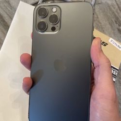 iPhone 12 Pro Max 128GB Unlocked All Carriers!  Clean Imei Verizon AT&T Cricket T-mobile/metro PCS Telcel  Mexico  + Free Case, Screen /lensProtectors