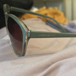 London Fog Fashion Sunglasses - Green