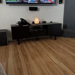 MCM Entertainment Center 