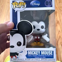 Funko Pop Figure  - Disney MICKEY MOUSE 01 NEW