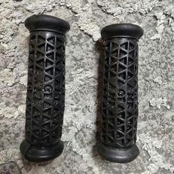GT vintage 80's- 90's bmx grips  