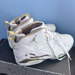 Air Jordan MVP White Metallic Gold Sz10