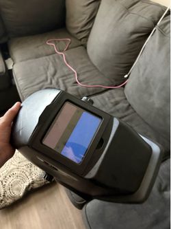 Welding helmet