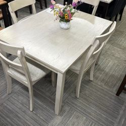 🔥Dining Set Gray With 4 Chairs 