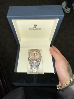 Moissanite Ap Watch