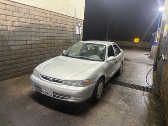 2000 Toyota Corolla