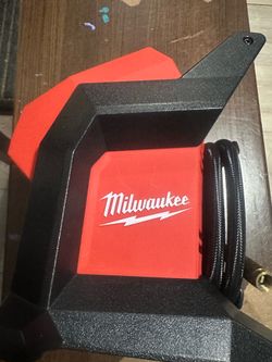 Milwaukee Inflator