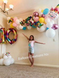 Unicorn balloon decorations