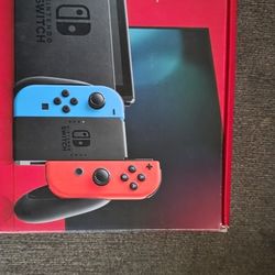 Nintendo Switch 