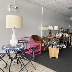 Estate Sale Featuring Furniture 