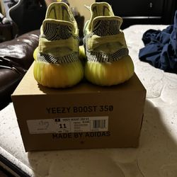 Yeezy Boost 350 V2