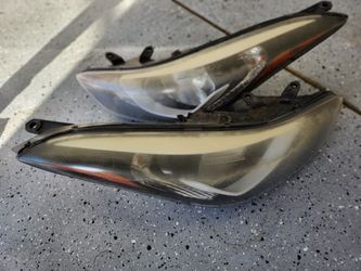 2015 HYUNDAI  ELEANTRA  HEADLIGHTS 