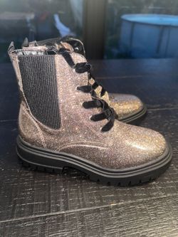 Girls boots size 2