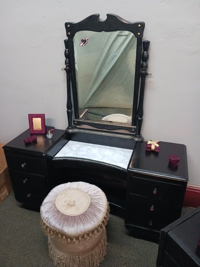 Cool Vanity