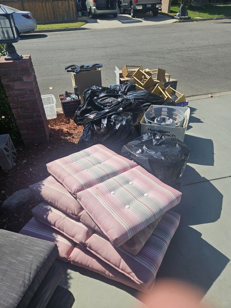 Free Clothes