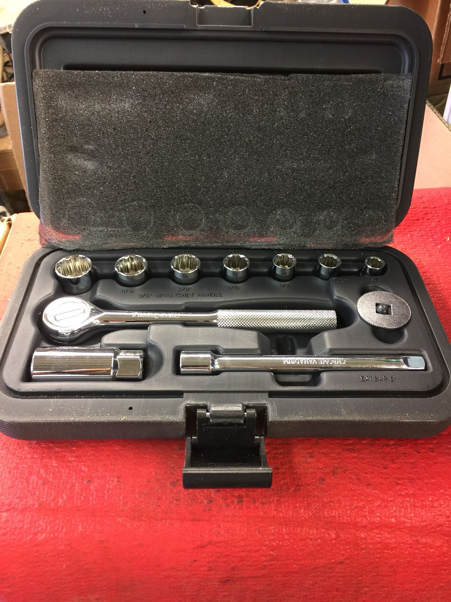 Thorson 11 piece socket set
