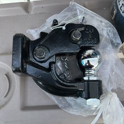 New 8-Ton Combination Ball and Pintle Hitch 