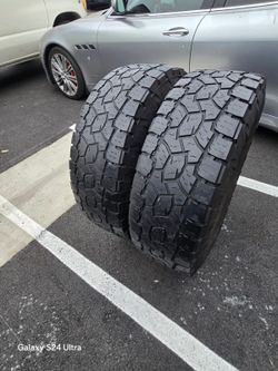 Only 2 used tires Lt37x12.50r17 ToyoAT111 Open Country $$200.00 both