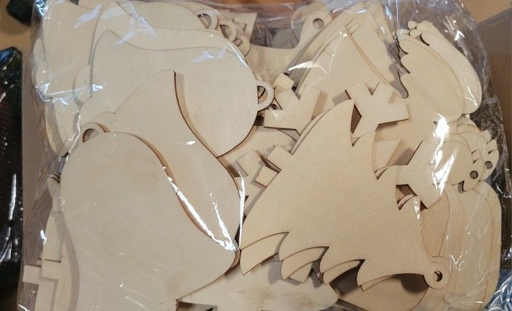 120 Pieces / Wooden DIY Christmas Ornaments