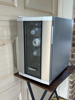 Wine cooler mini fridge no issues works great