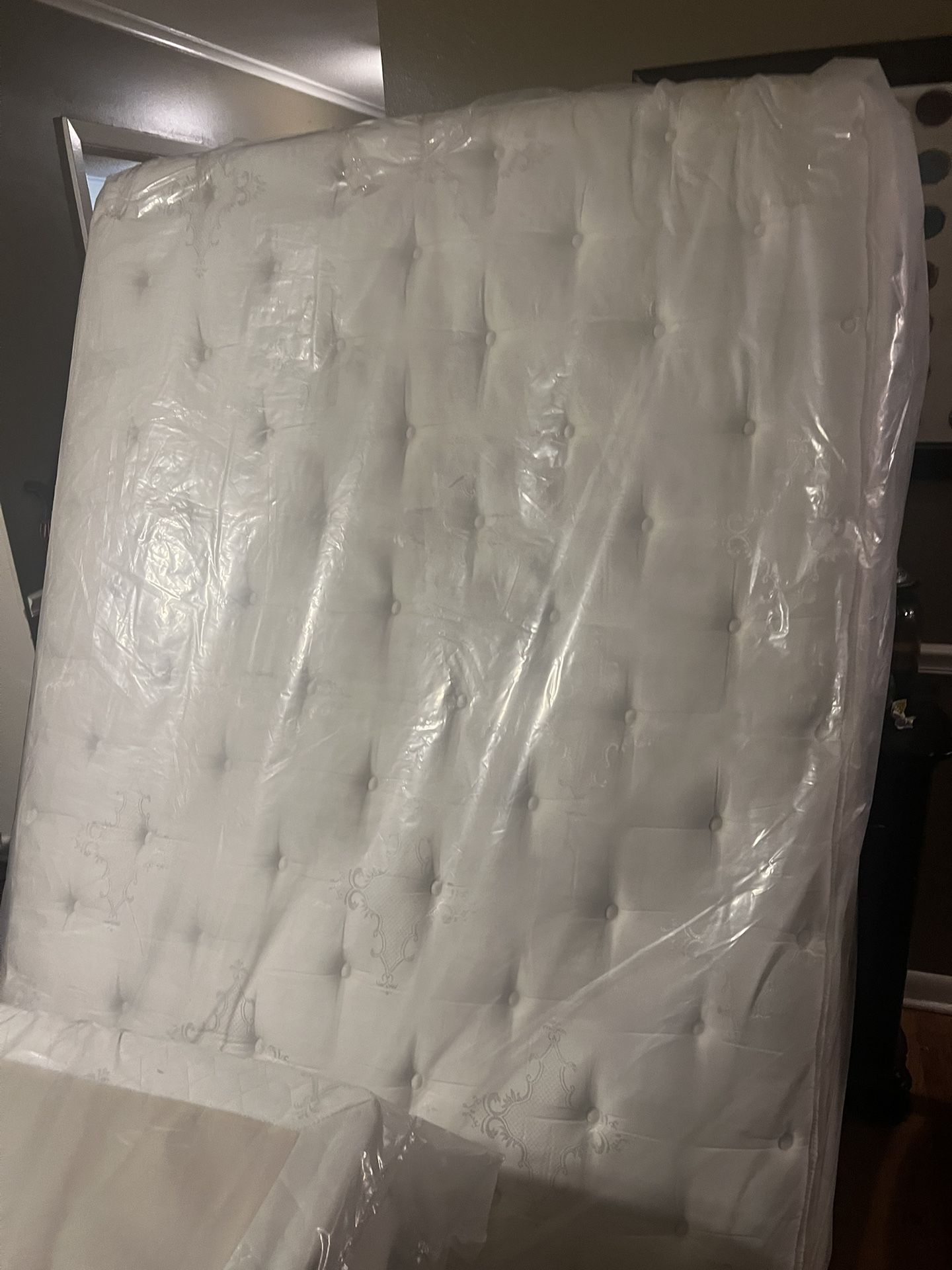 3 Queen Mattress Sets