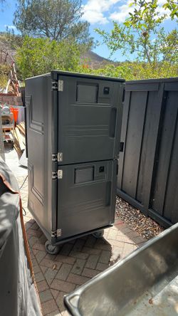 Cambro Pro Cart Ultra