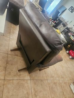 Lazy boy recliner leather
