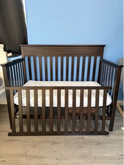 Wood crib