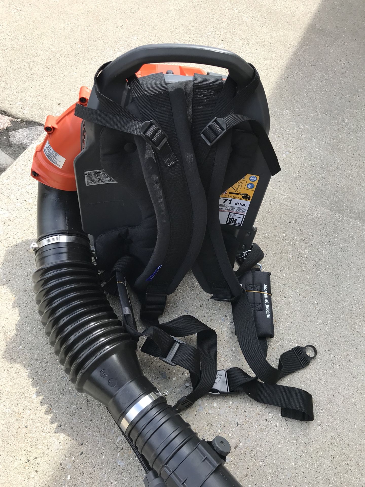 Black n Decker Leaf Blower for Sale in Glen Raven, NC - OfferUp