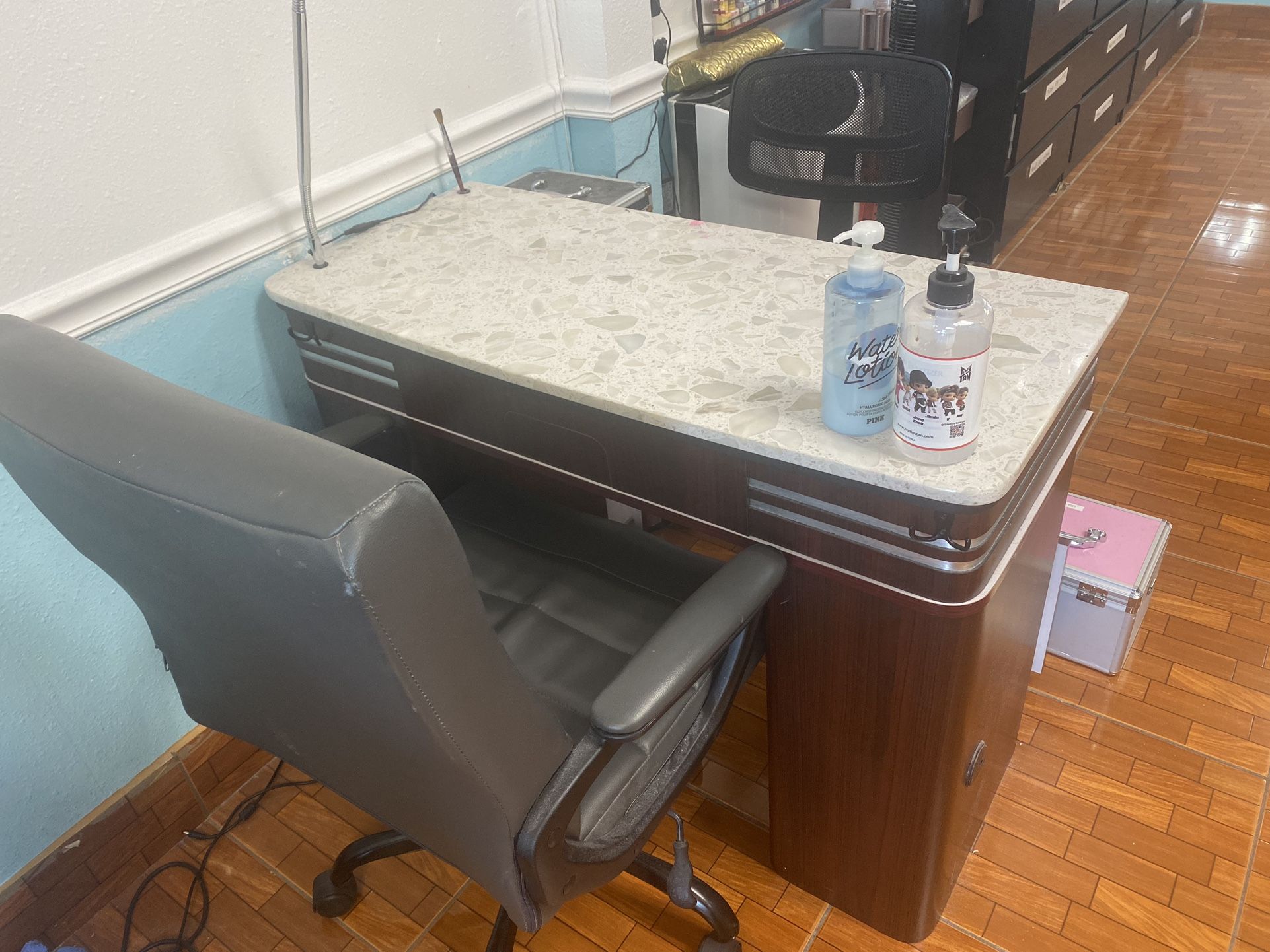 Manicure Desk