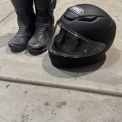 Helmet & Boots 