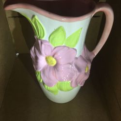 Decorative 8 1/2” Flower Vase Of Holland Mold