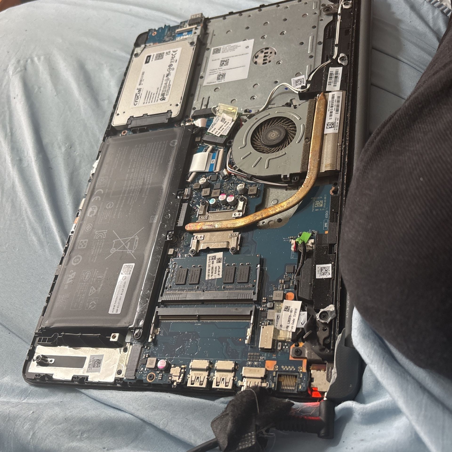 Used Laptop, With Salvageable Parts.