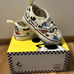 Disney vans fashion size 4