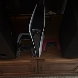 Ps5 With 3 Remotes
