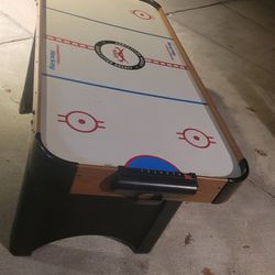 Air Hockey Table