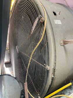 Giant warehouse fan 43in