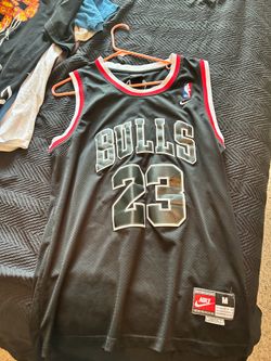 Micheal Jordan og Nike bulls jersey black red white size medium