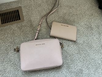 Michael Kors Wallet And Purse