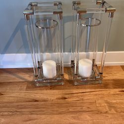 See Of Two Candles And Pillars 