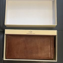 NEW C2C Womens Brown Leather Wallet in box