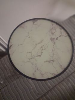 GOOD CONDITION MARBLE IN TABLE