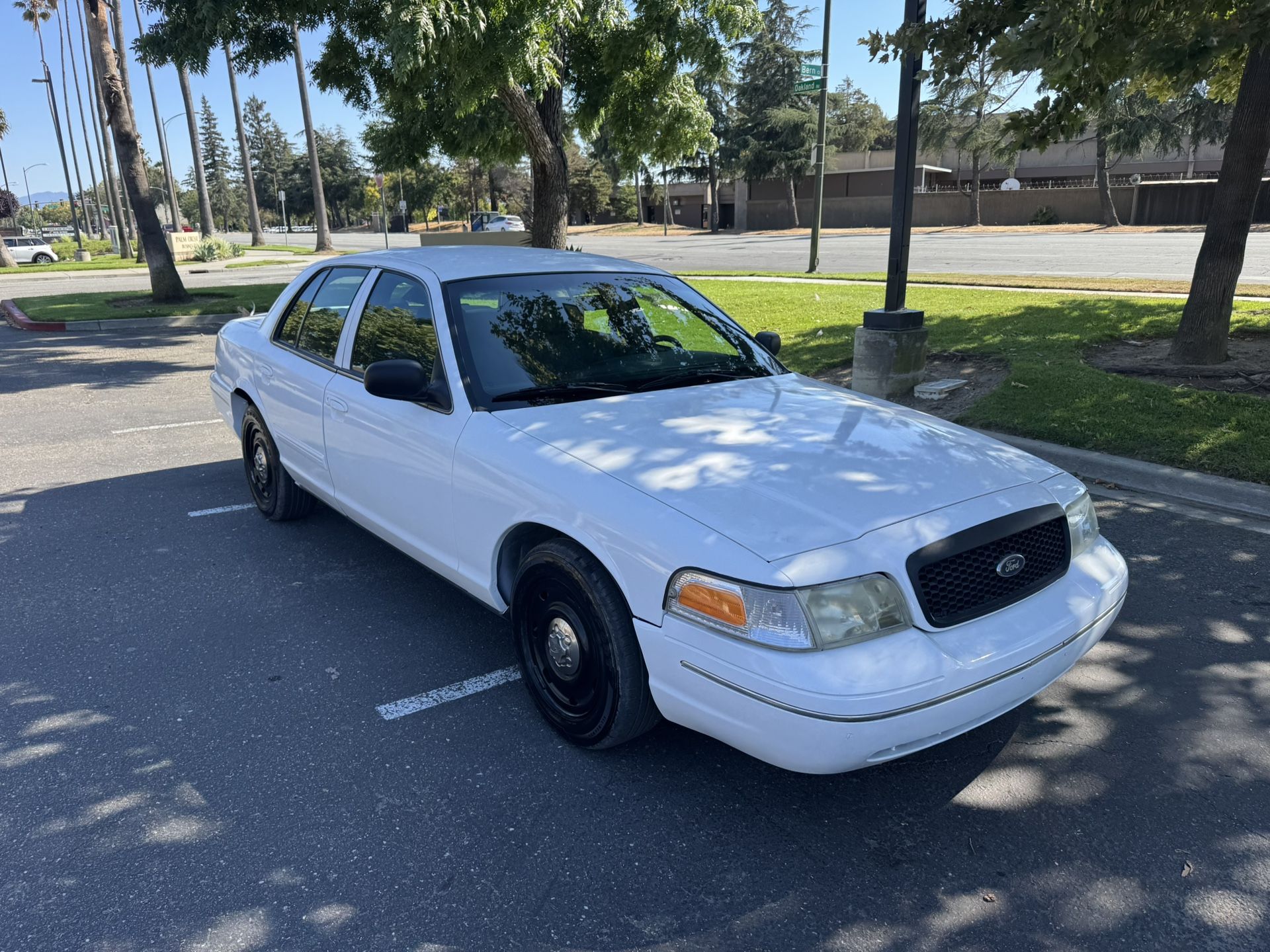 2004 Ford Crown Victoria