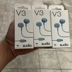 Sudio V3 earphones new 
