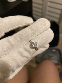 925 sterling silver ring (size 6)